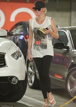 charlize_zpsceac6f0e.jpg