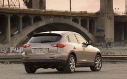 112_0712_20z+2008_infiniti_ex35+rear_three_quarter_view.jpg