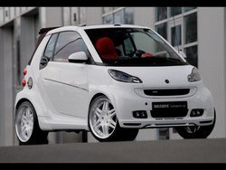 enz-SLR-McLaren-Roadster-and-Brabus-smart-Ultimate-112-Tender-Package-smart-Front-Angle-1280x960.jpg