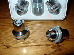 WheelLocks-07X.jpg