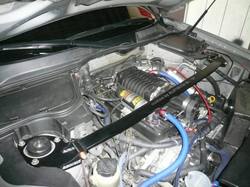 Fx35customstrutbarpic2_zpsa908a143.jpg