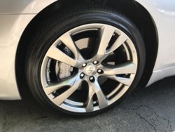 2018 Q70L Wheel_Caliper.jpg