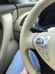 QX70 Steering Wheel_Clean.jpg
