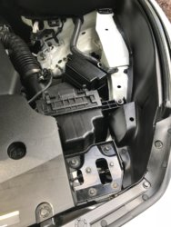'15 QX70 Engine Right_After detailing.jpg